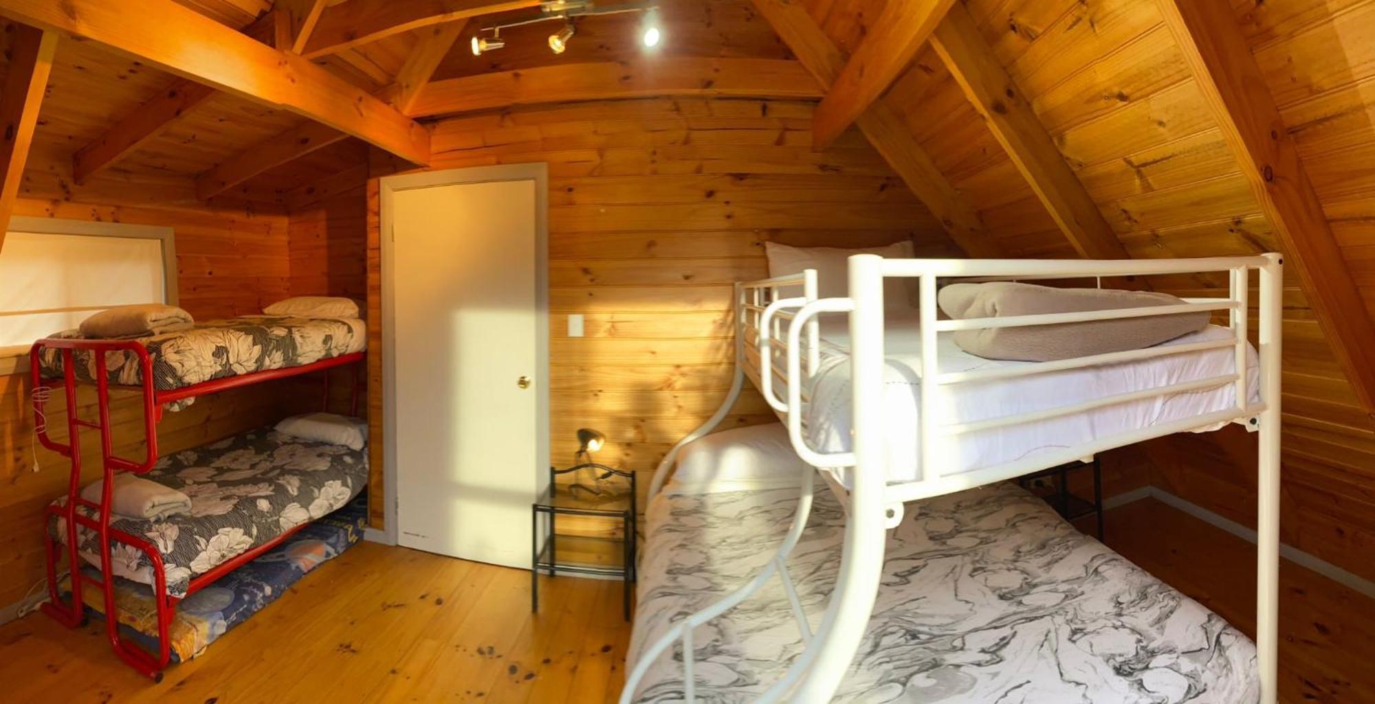 Russell Falls Holiday Cottages National Park Room photo